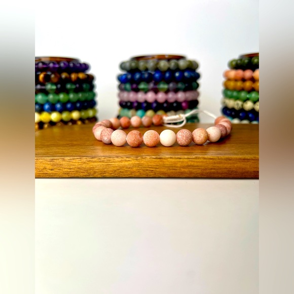 Handmade gemstone bracelet. This Pink Aventurine bracelet is adjustable. - Picture 1 of 7